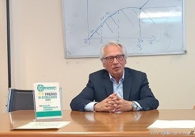 Quando chiude un negozio, si spegne un pezzo di città- di Michele Piccirillo