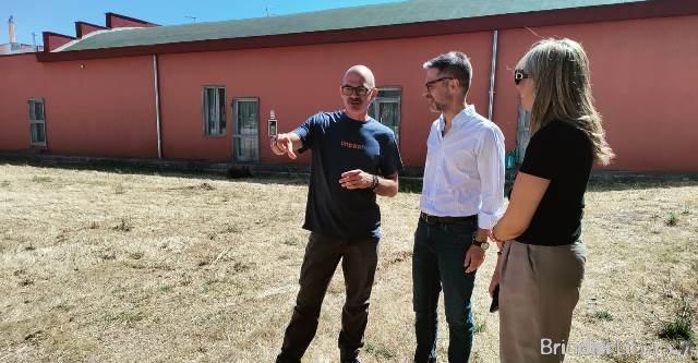 Teatro del plesso Virgilio, proseguono i lavori nell’area esterna: nascerà un’arena a cielo aperto per cinema e teatro