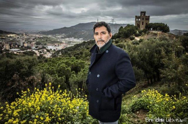 Il grande noir europeo fa tappa a Ostuni con Víctor del Árbol e «Le buone intenzioni»
