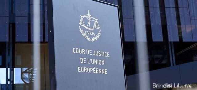 Corte UE: compensazione dovuta per restrizioni al traffico aereo